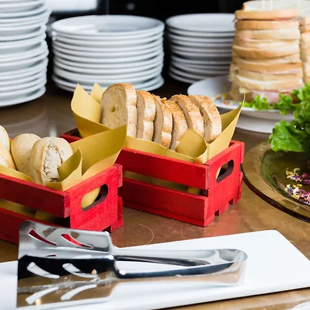 Ξενοδοχείο Duomo 4*